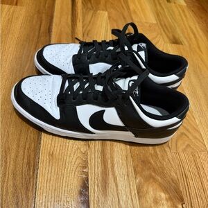 Nike Black and White Men's Sneakers